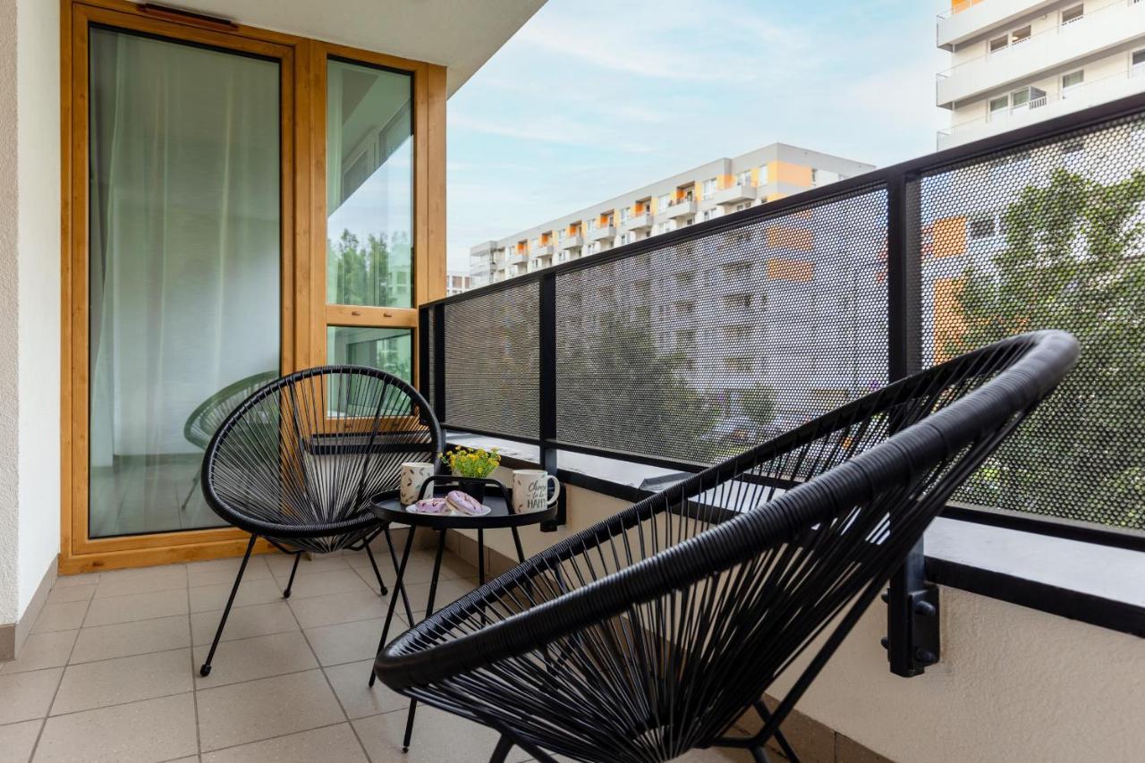 Modern Apartment With Balcony Mokotow Business Centre By Noclegi Renters Warsaw Exterior photo