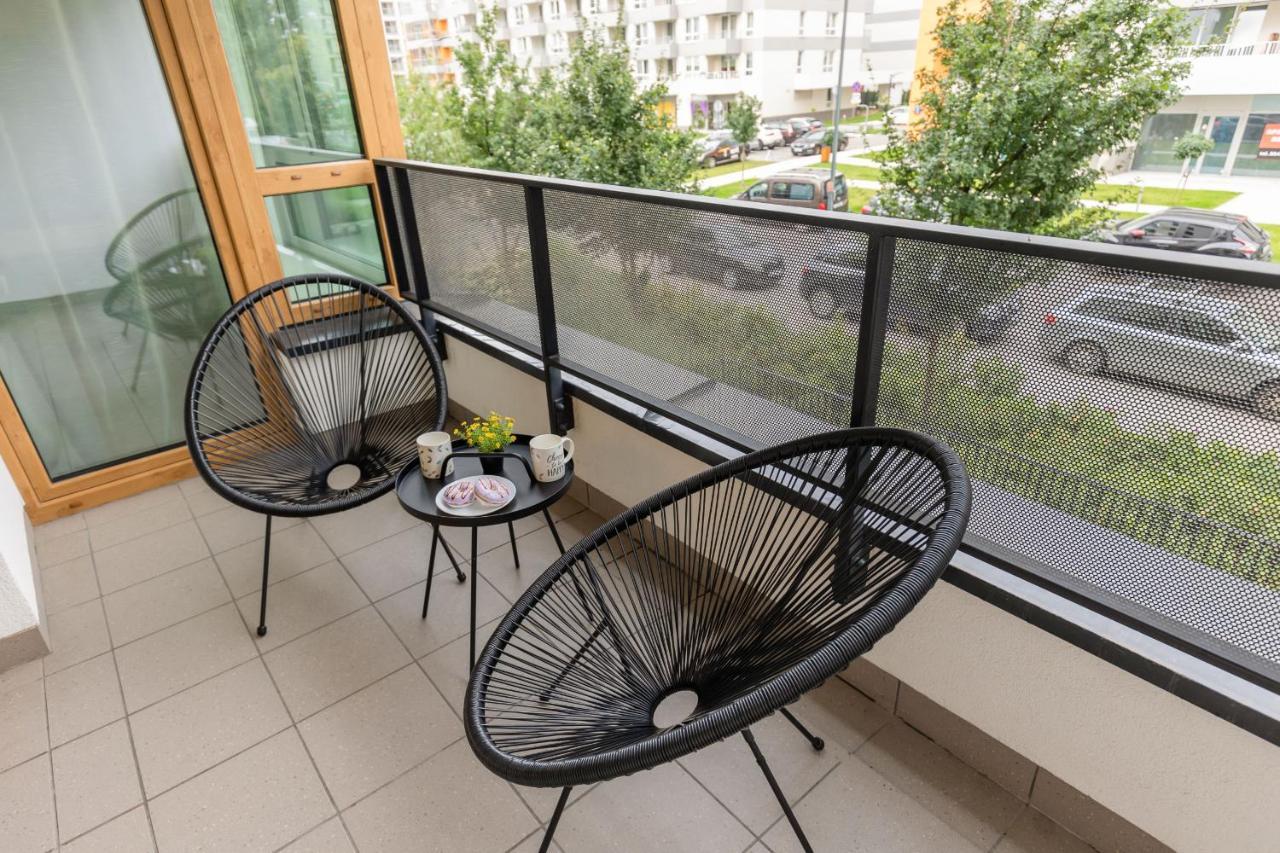 Modern Apartment With Balcony Mokotow Business Centre By Noclegi Renters Warsaw Exterior photo